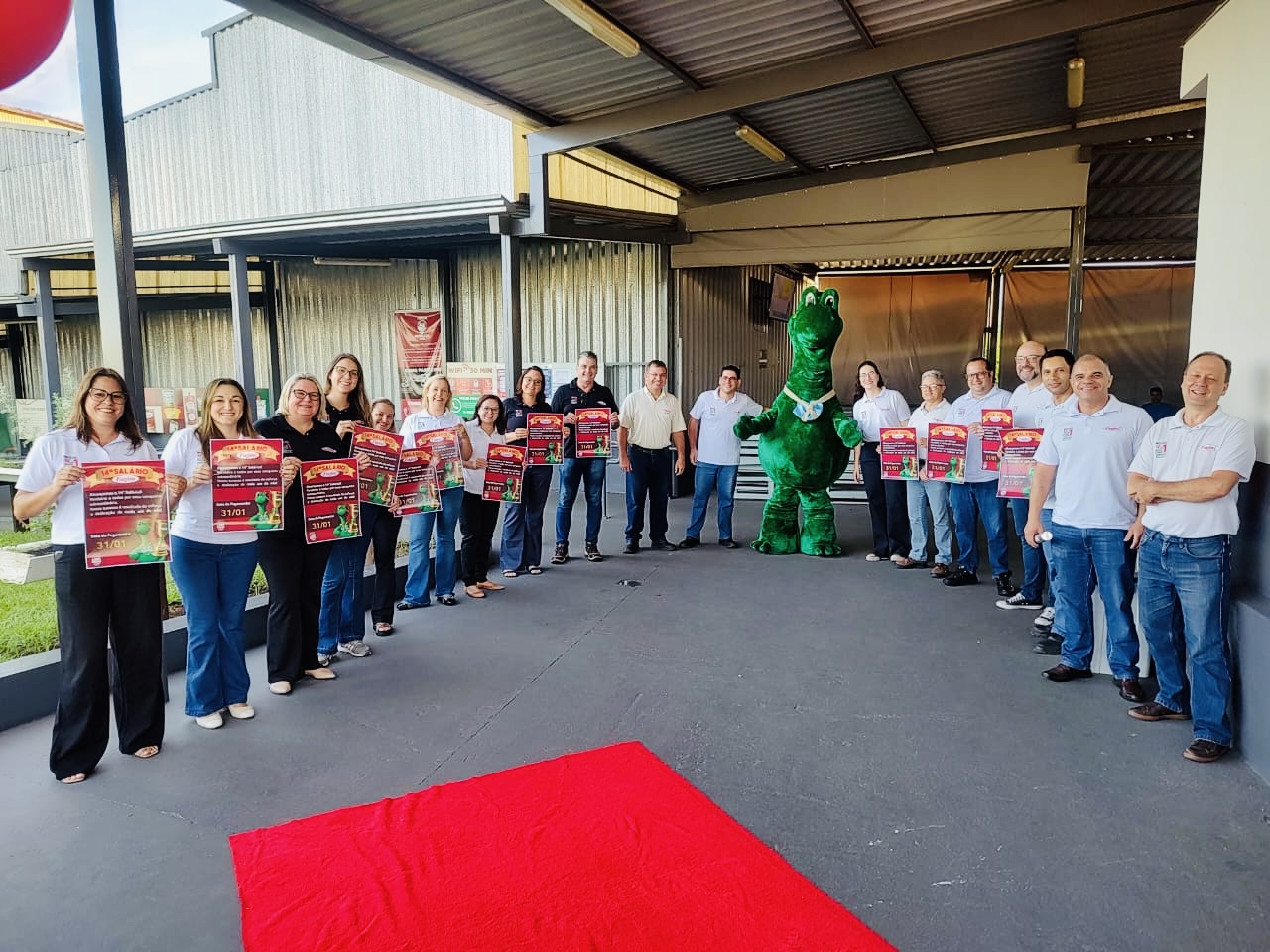 Fugini cria campanha “Bom Princípio de Ano Novo” e paga um salário a mais a colaboradores