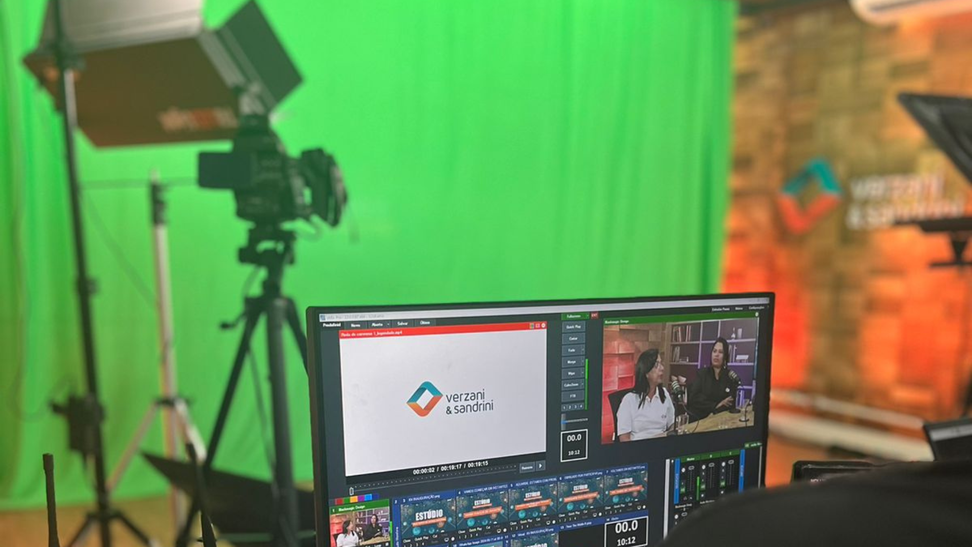 Em iniciativa inédita, Universidade Corporativa da Verzani & Sandrini inaugura estúdio de gravação